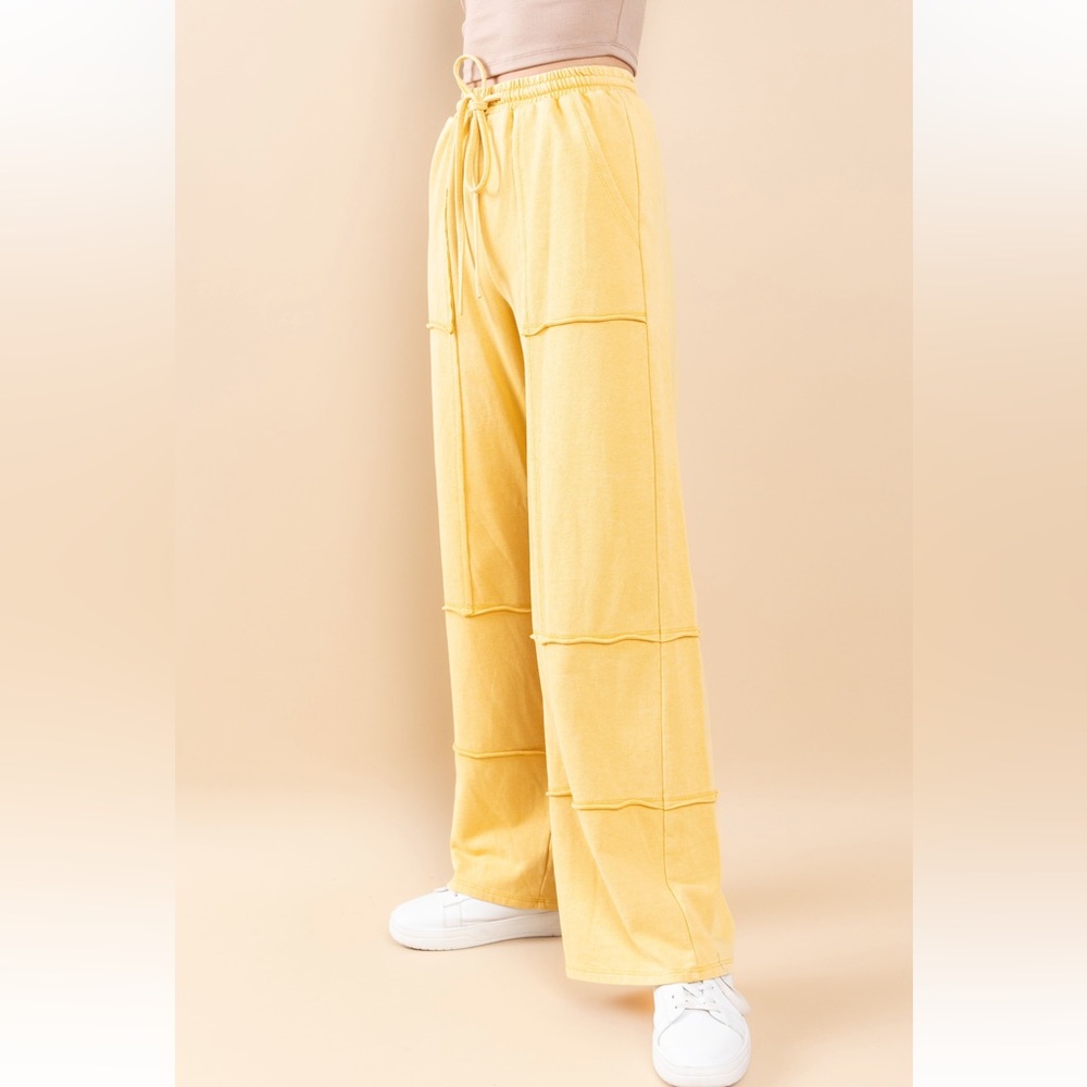 29 Mineral washed french terry fabric